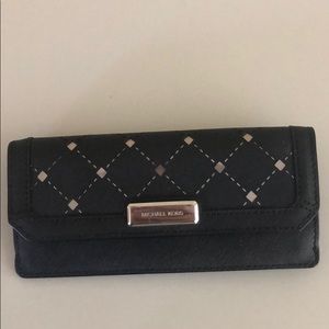 Michael Kors Flat Wallet
